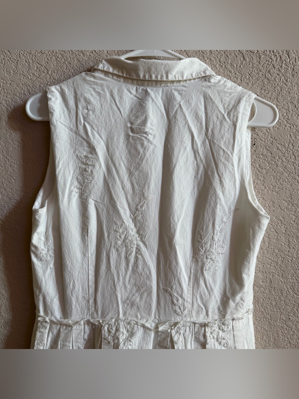 T Tahari Women Size 6 Shirt Dress White Collared Sleeveless Cotton Lace Trim - Picture 5 of 9